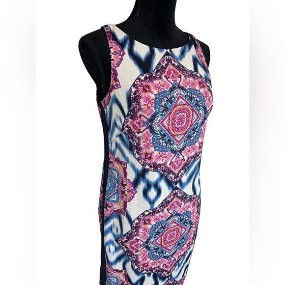 VINCE CAMUTO WHITE BLUE MEDALLION SHIFT DRESS SLEEVELESS KNEE LENGTH WOMENS 4 - Picture 7 of 12